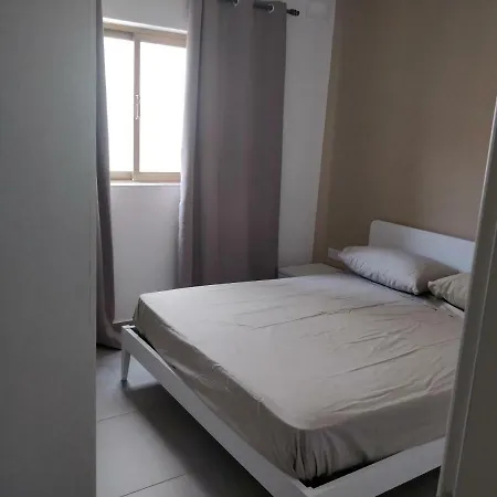 Diamond Court Apartamento *